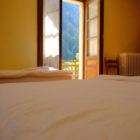 Hotel Villa Tedaldi Gressoney-Saint-Jean Esterno foto