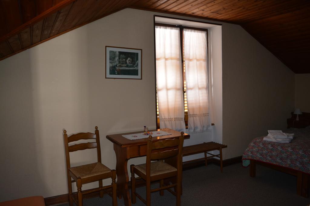 Hotel Villa Tedaldi Gressoney-Saint-Jean Esterno foto