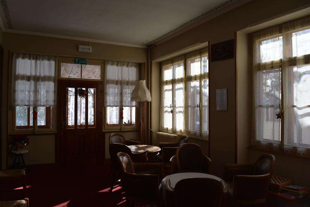 Hotel Villa Tedaldi Gressoney-Saint-Jean Esterno foto